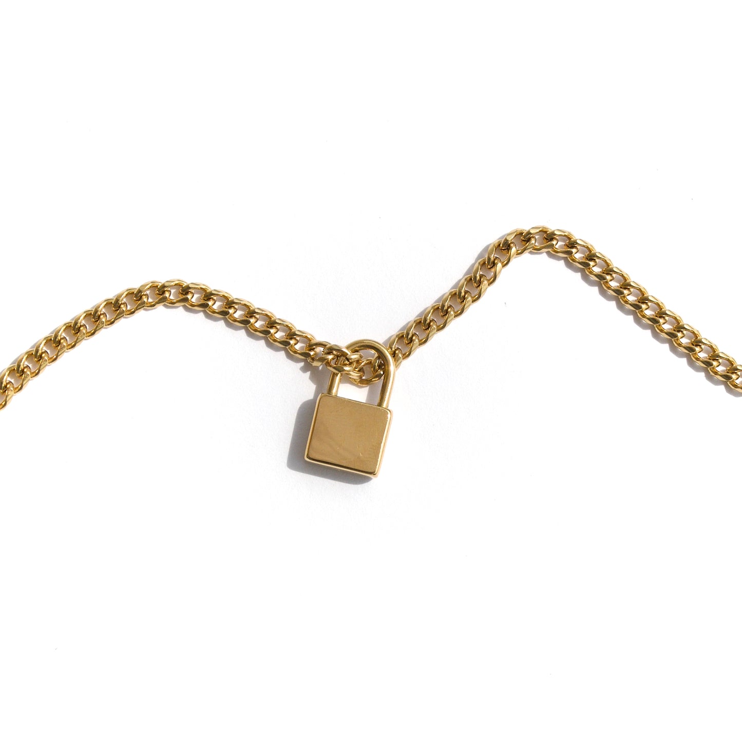 Lock necklace gold