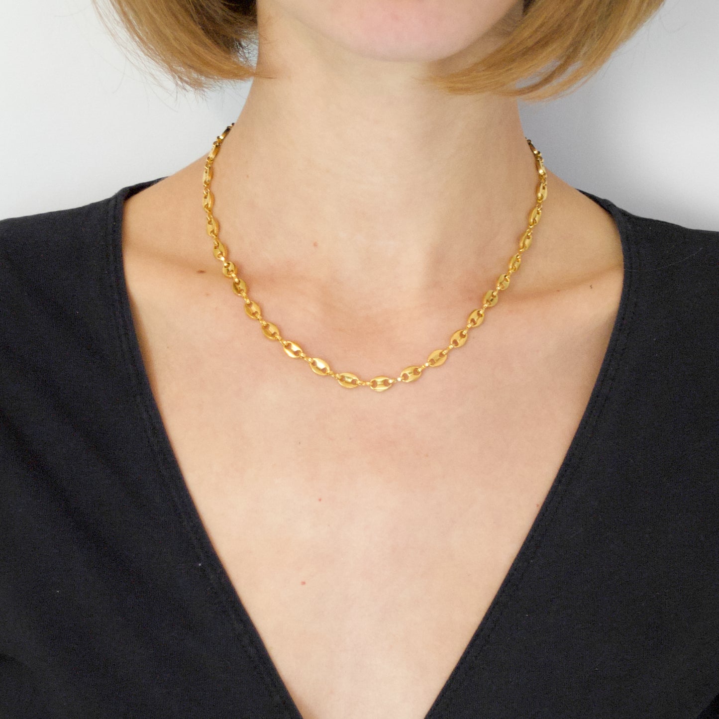 Bold necklace gold