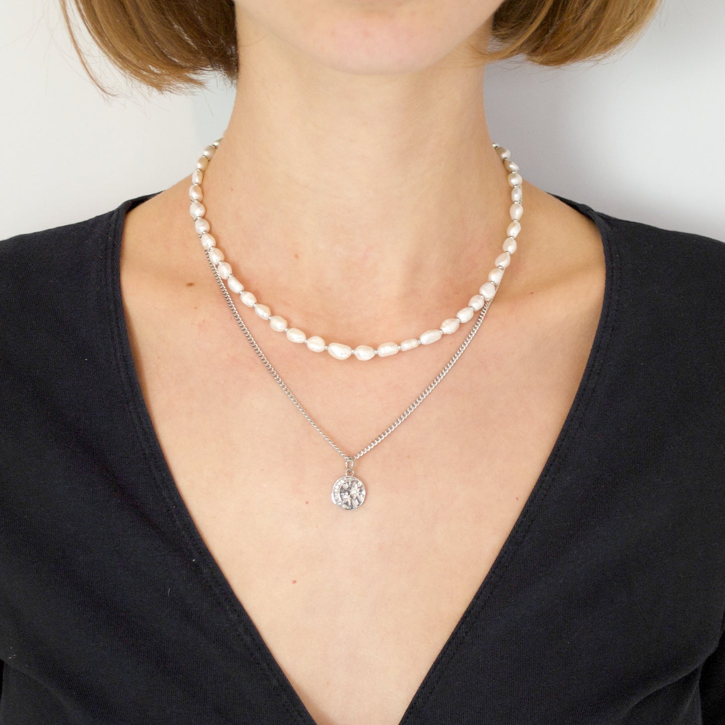 Pearl necklace silver