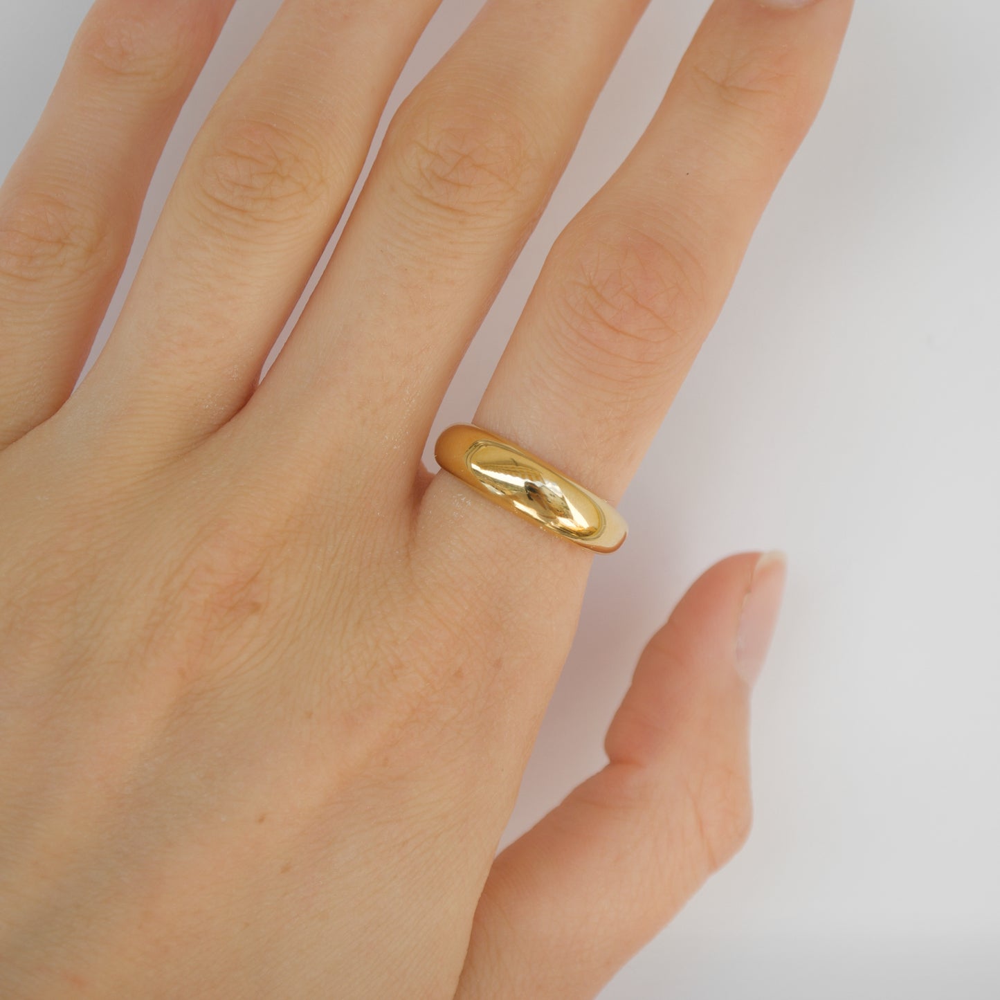 Smooth ring gold